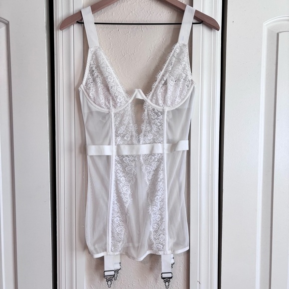 Victoria Secret Bridal Elegant White Lace Lingerie Sample